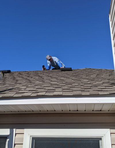 inspecting-roof